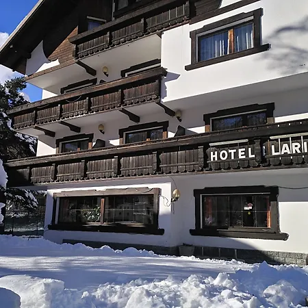 Hotel I Larici 3*