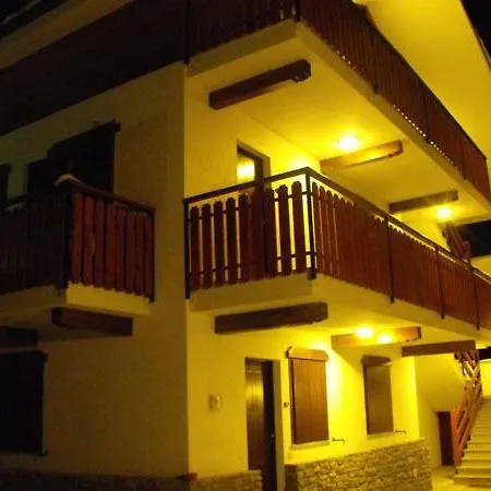 I Larici Hotel 3*